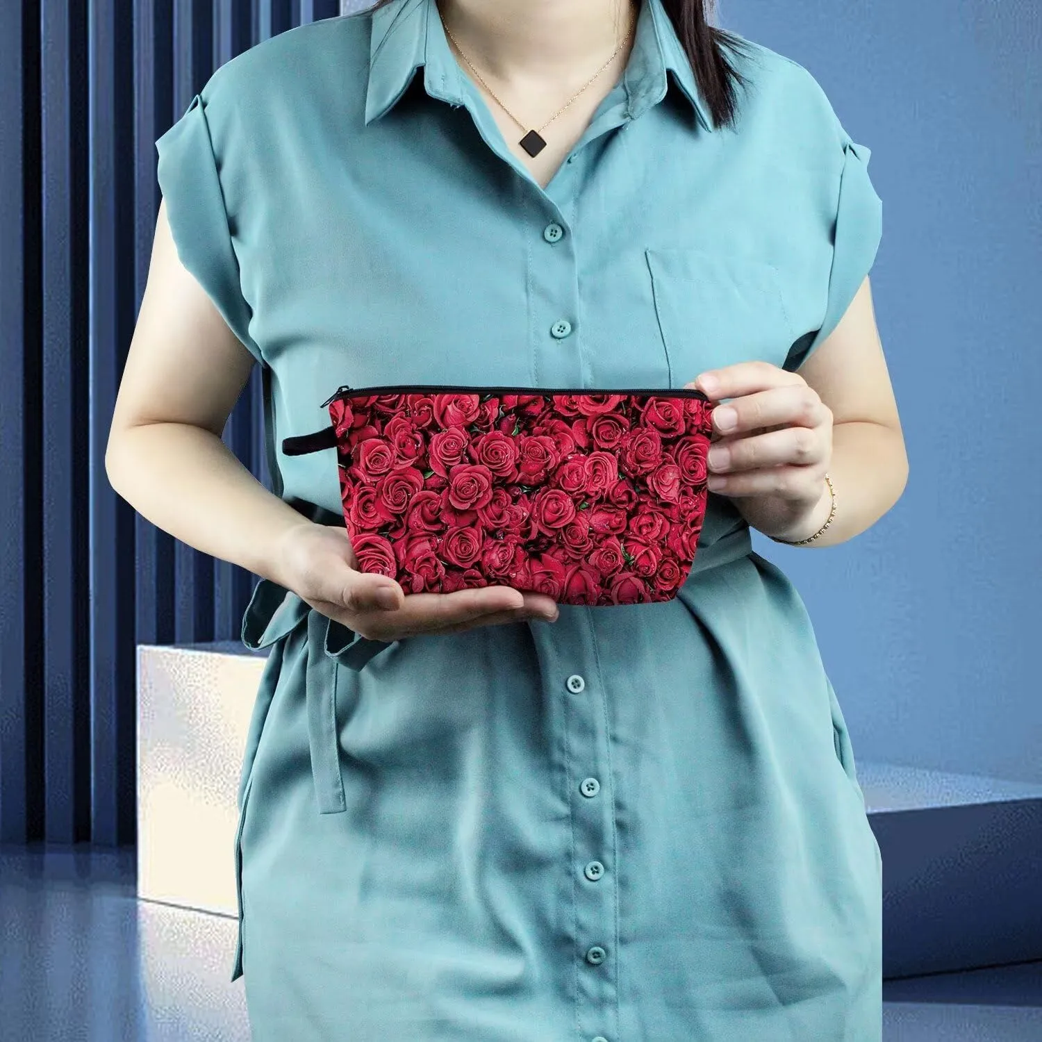 Red Rose Makeup Bag Cue Small Organizer Zipper Pouch Red Rose Cosmetic Bag Rose Birthday Present for Rose Lovers Women Friends