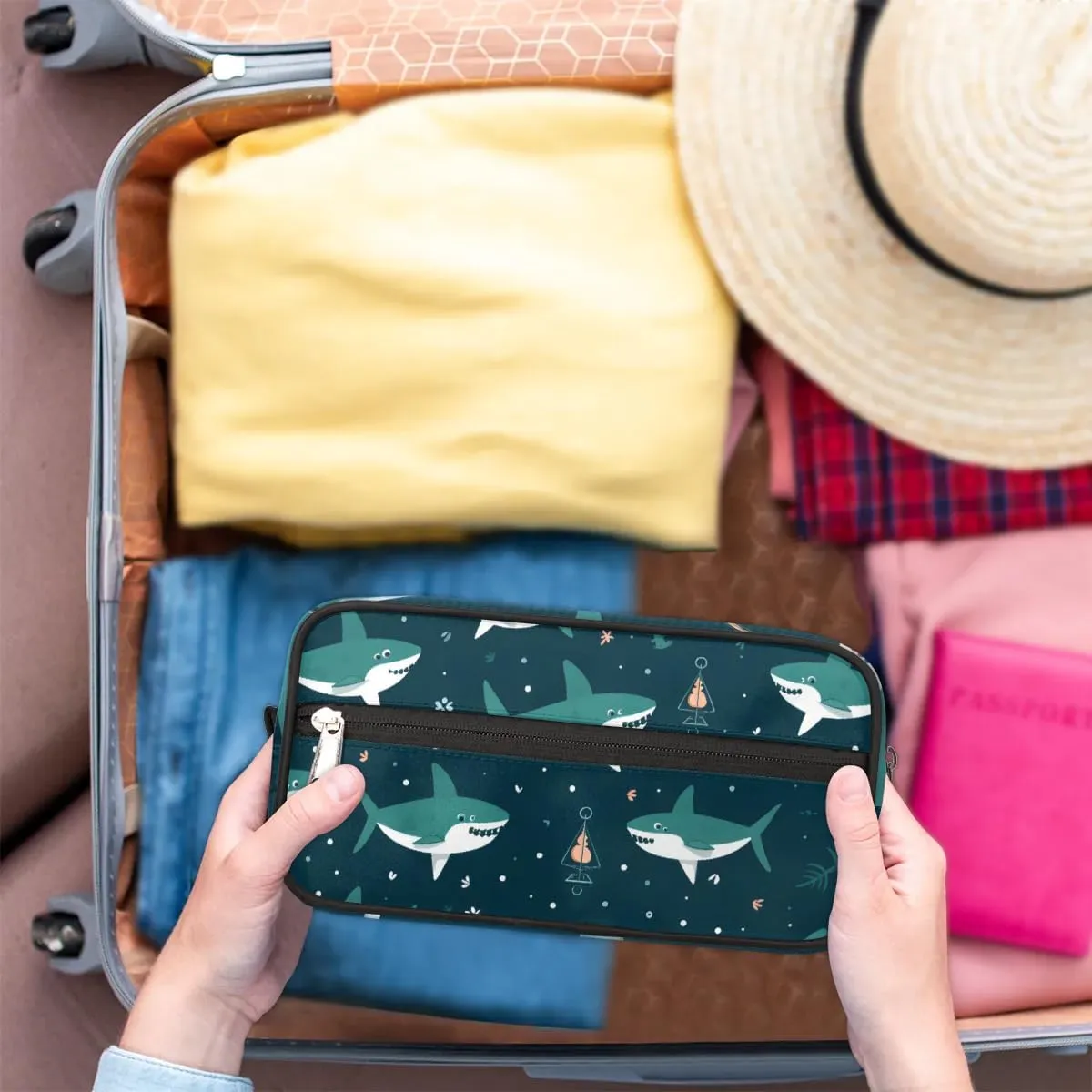 Travel Toiletry Bag for Women Men Cute Shark Hanging Cosmetic Bag Waterproof Makeup Bag for Shaving Makeup Toothbrush & Travel Essentials