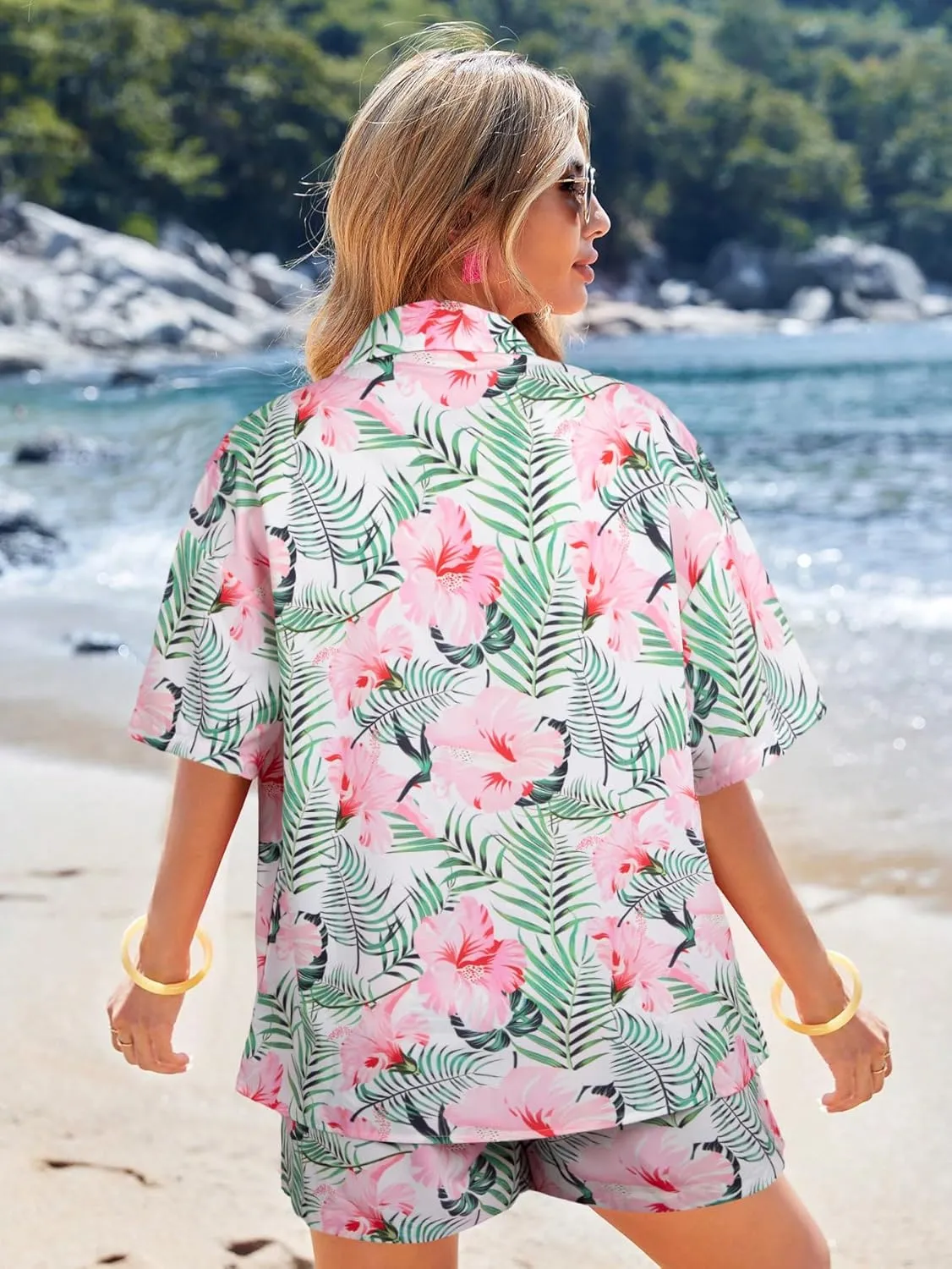 VILOVE Beach Sets Women 2 Piece Outfits Tropical Floral Print Matching Hawaiian Shirts and Shorts Set Casual Summer Beachwear