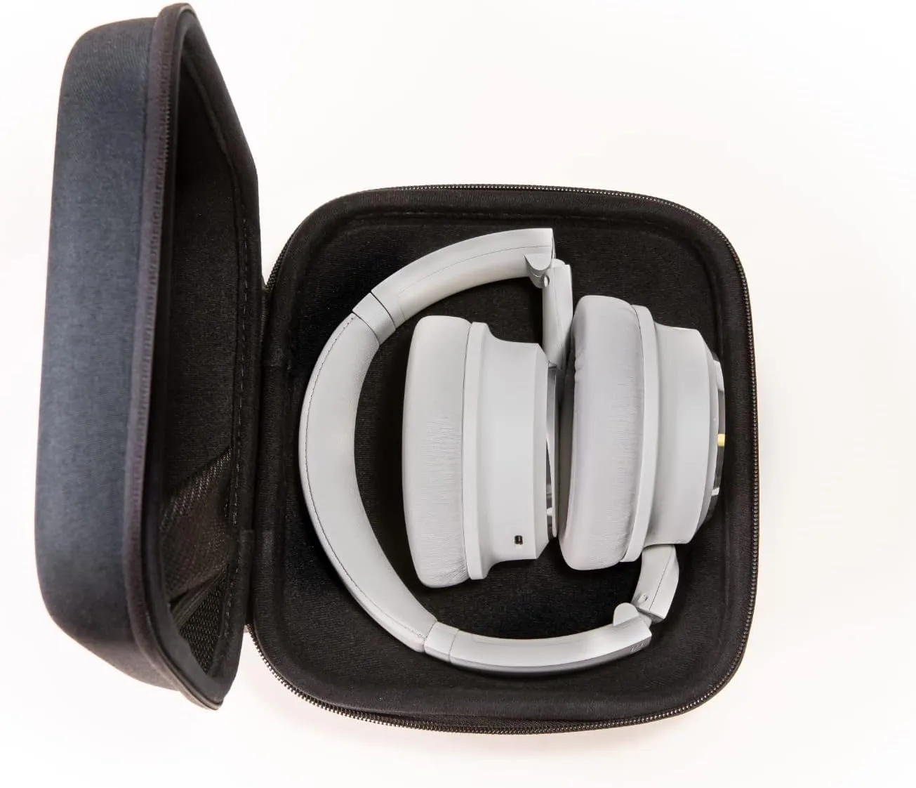 WYZE Noise Cancelling Headphones and Hard Case for Travel, Wireless Over The Ear Bluetooth Headphones with Active Noise Cancellation, Transparency Mode, Clear Voice Pick-up, Alexa Built-in, White