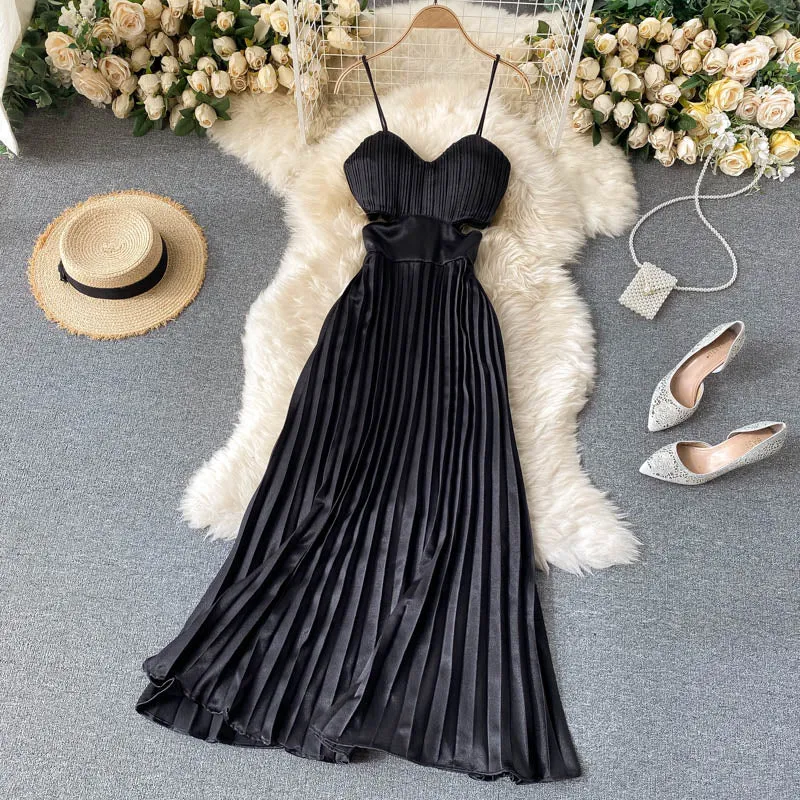 Xena Hollow out Pleated Dress