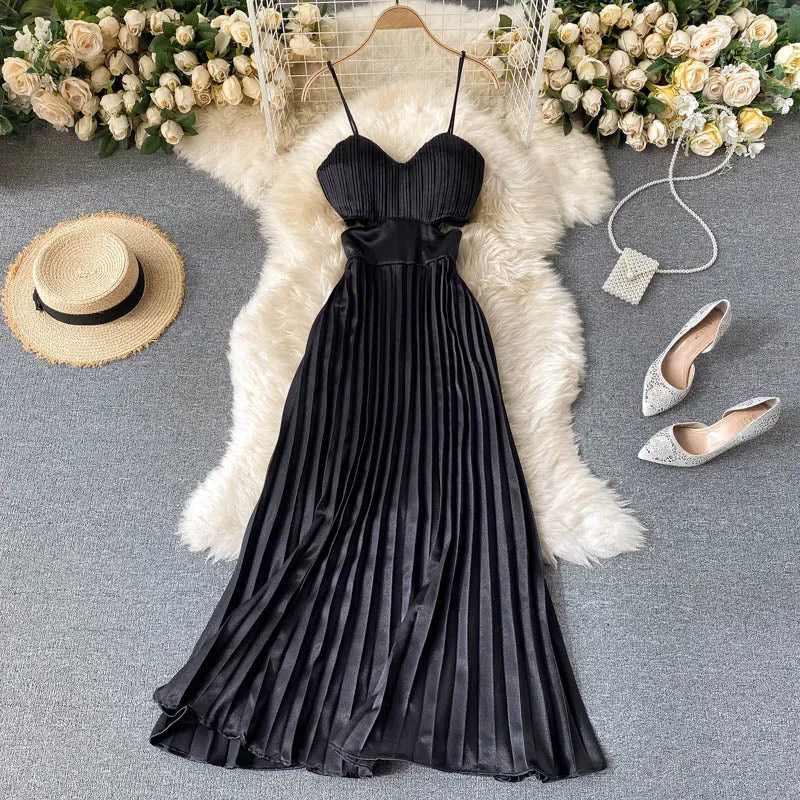 Xena Hollow out Pleated Dress